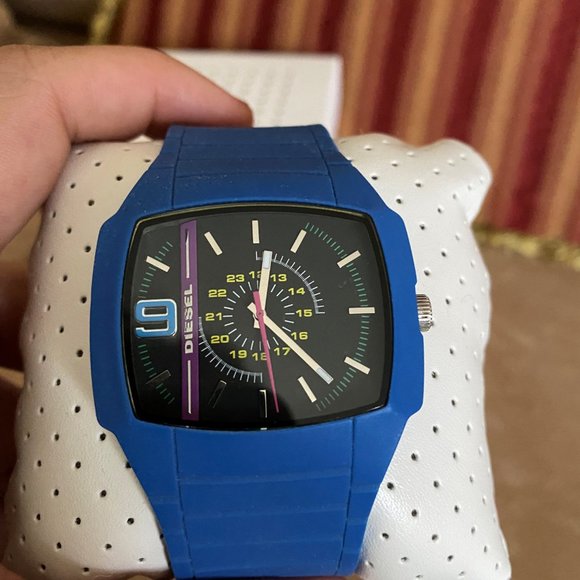 Blue Rubber Diesel Watch NWOT - Picture 2 of 2